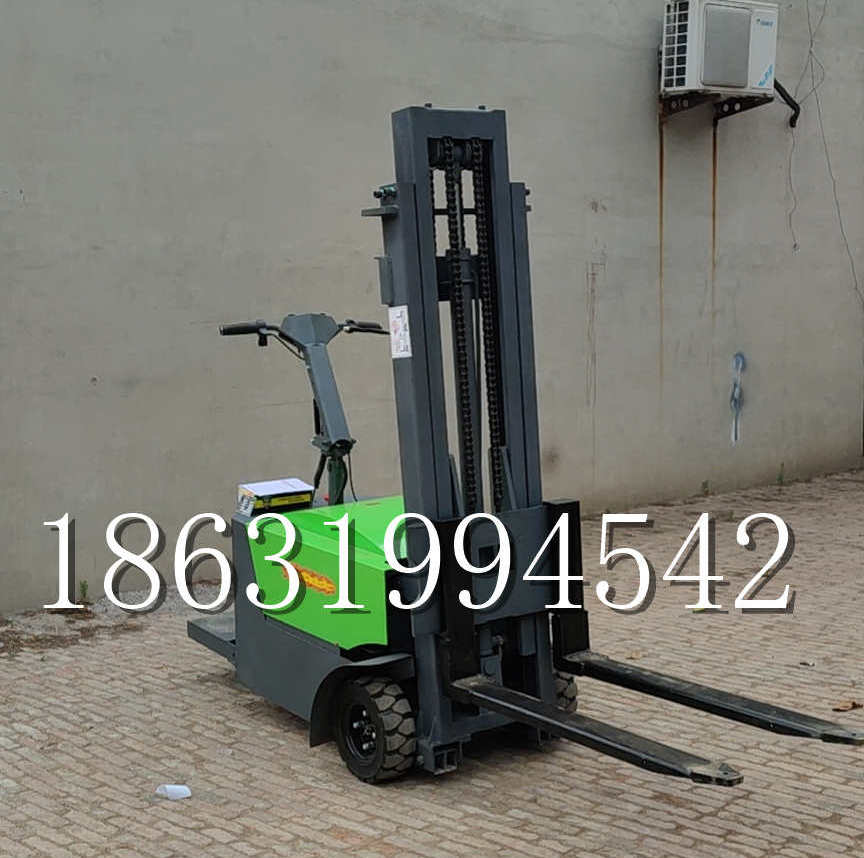 辽宁省优程全电动叉车插腿式堆高车液压装卸车1.5吨升高小型站驾式铲车